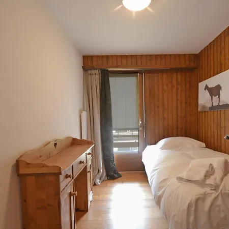 Charming Alpine Retreat In Switzerland Daire *